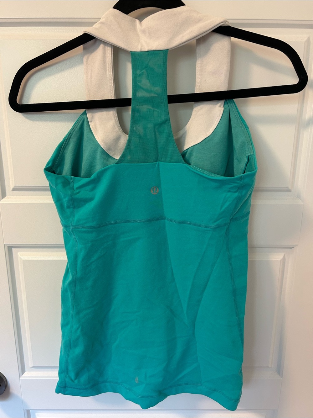 lululemon athletica Teal Tank with White Collar - Picture 2 of 3